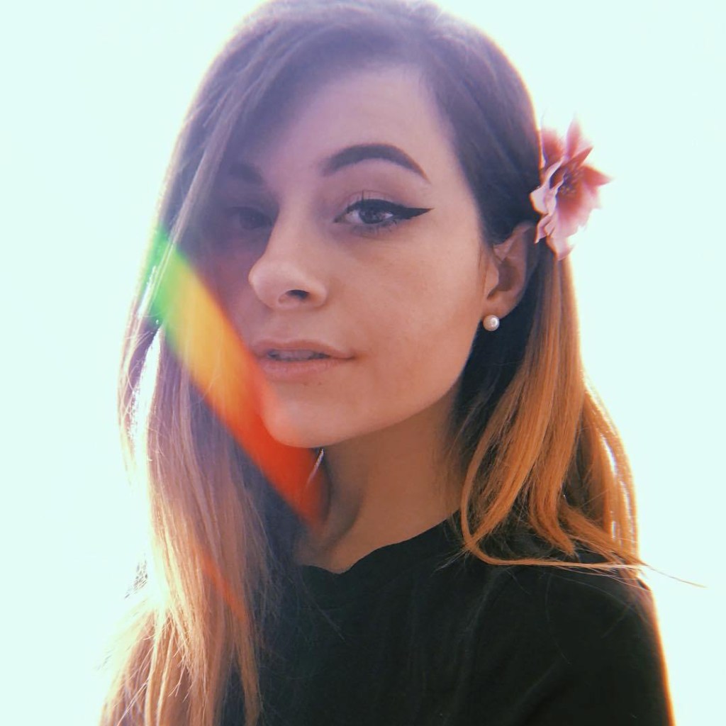 ASMR : une tendance qui fait débat X&nbsp;@ASMR_KALI